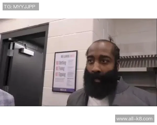 哈登绝杀三分未判犯规主裁解释格莱姆斯干扰行为合法性