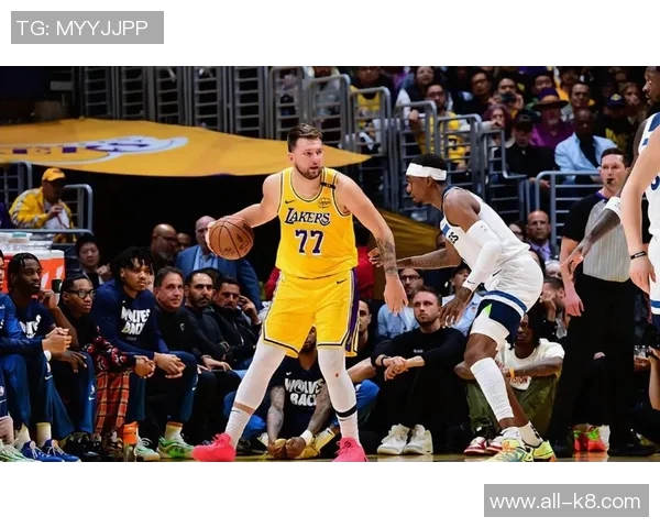 湖人惨败绿军的五大原因分析进攻乏力防守失控与绿军后卫锋线优势